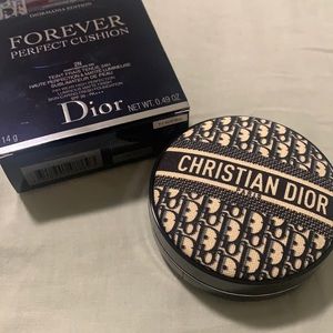 Dior Forever Perfect Cushion Diormania edition